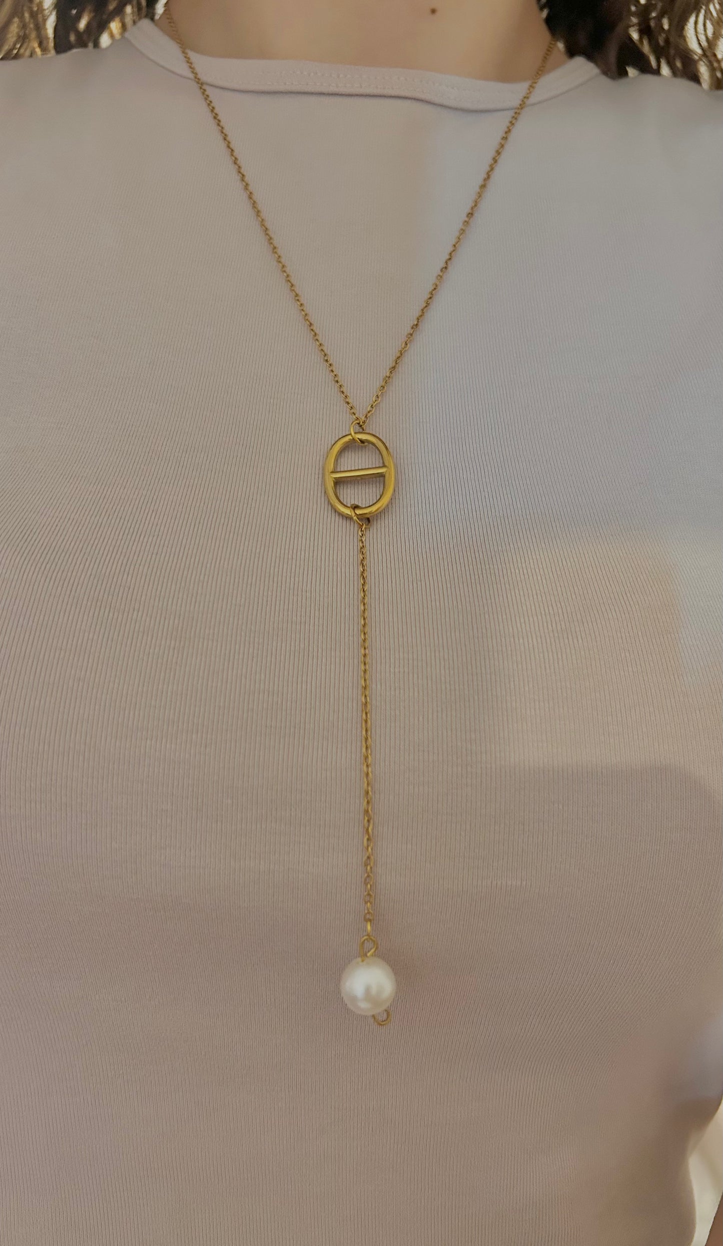 Collier Leana